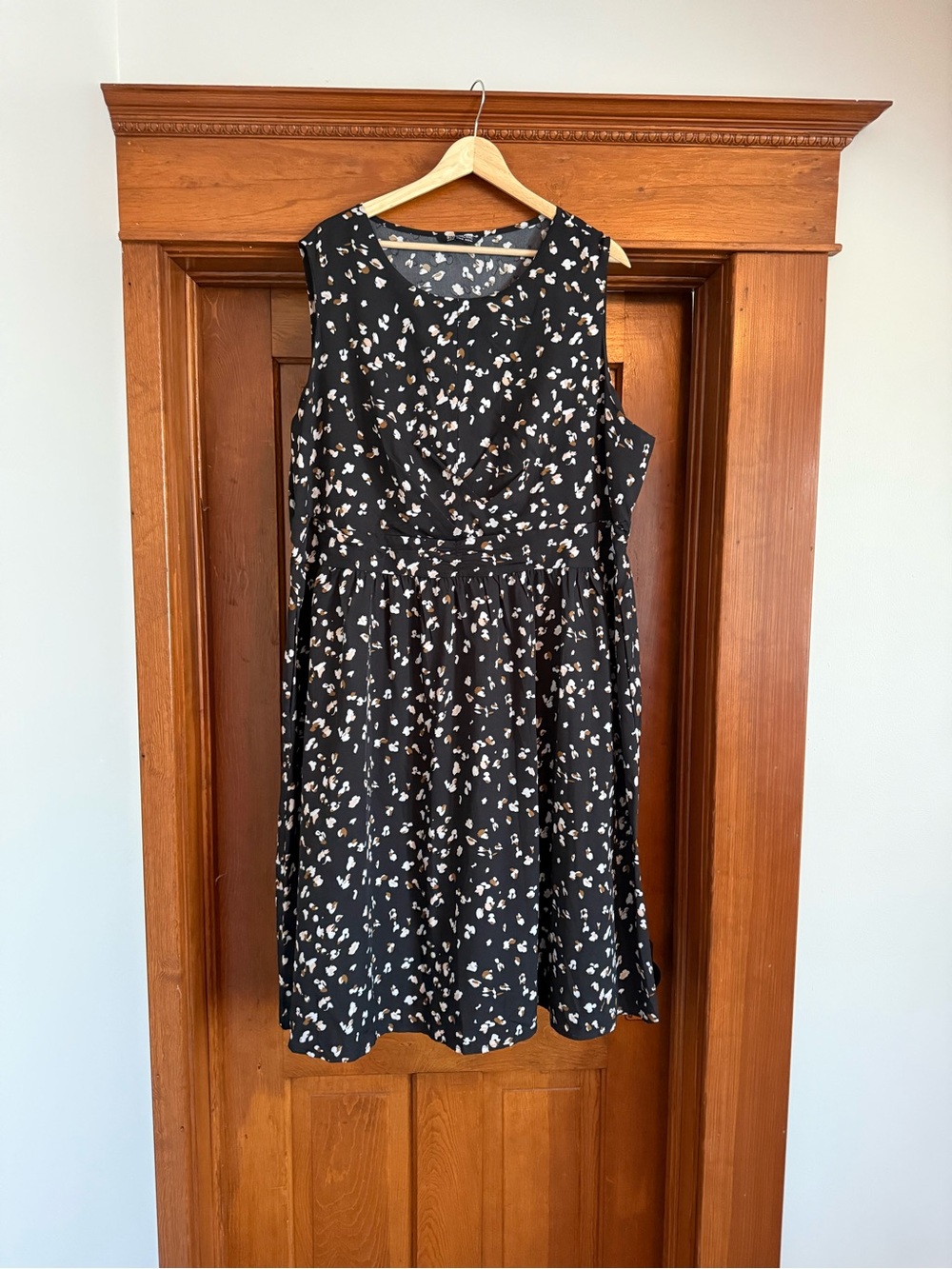 BloomChic Black Sleeveless Floral Fit & Flare Dress